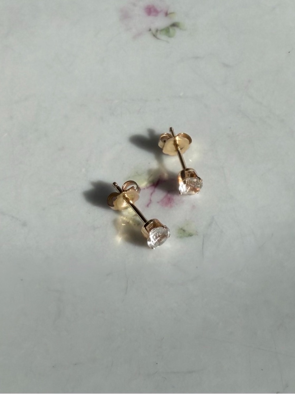 🌼SALE🌼 14k solid gold genuine topaz earrings ~ mejuri / catbird inspired